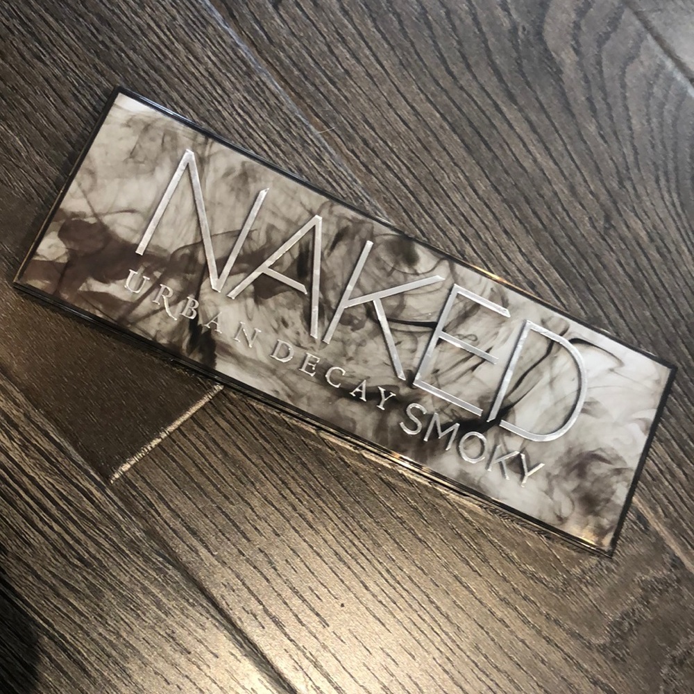 Naked Decay Smokey palette